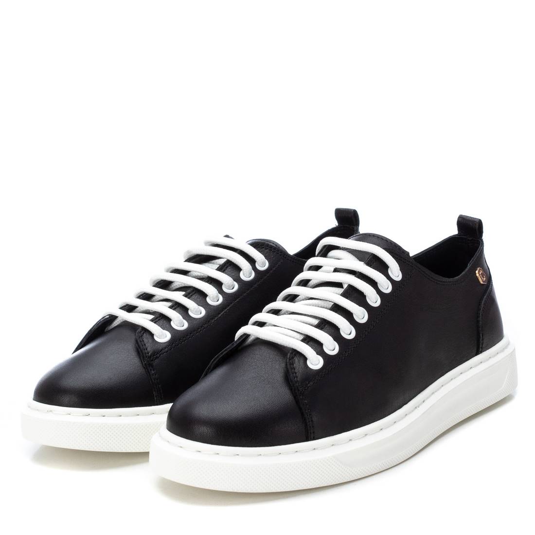 ZAPATILLA DE MUJER CARMELA 16043609