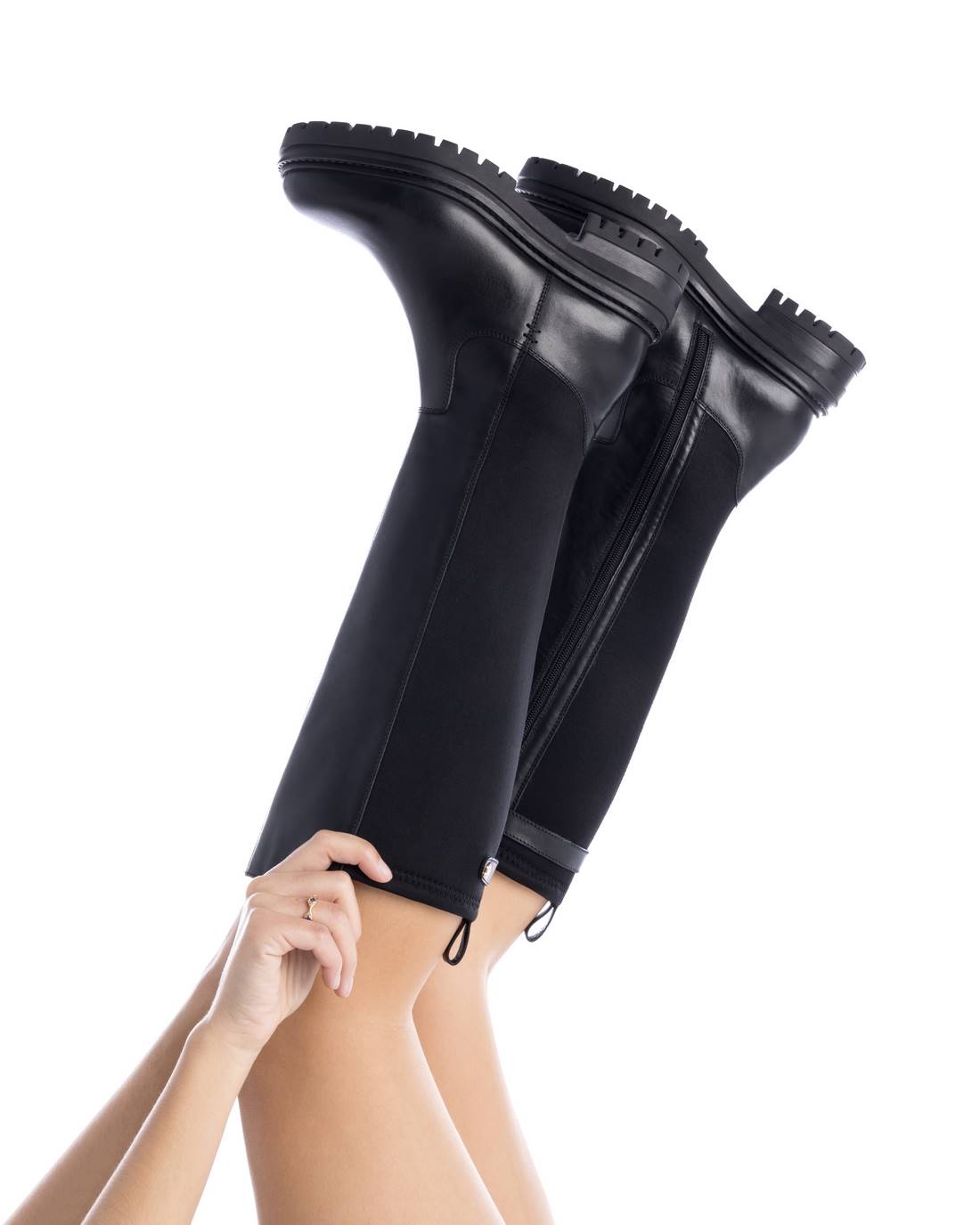 botas altas negras de mujer