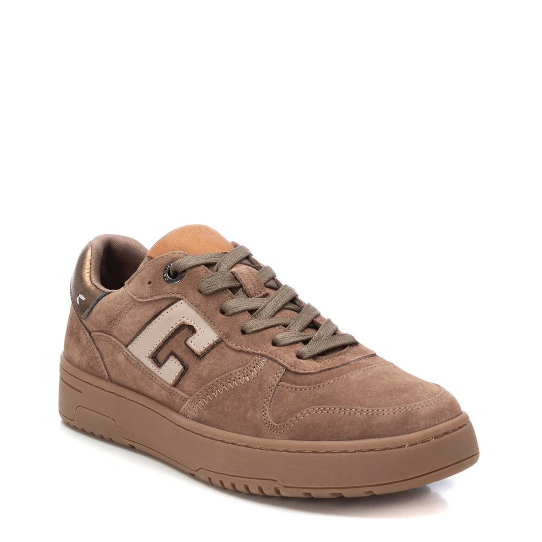 zapatilla con plantilla extraible marca Carmela