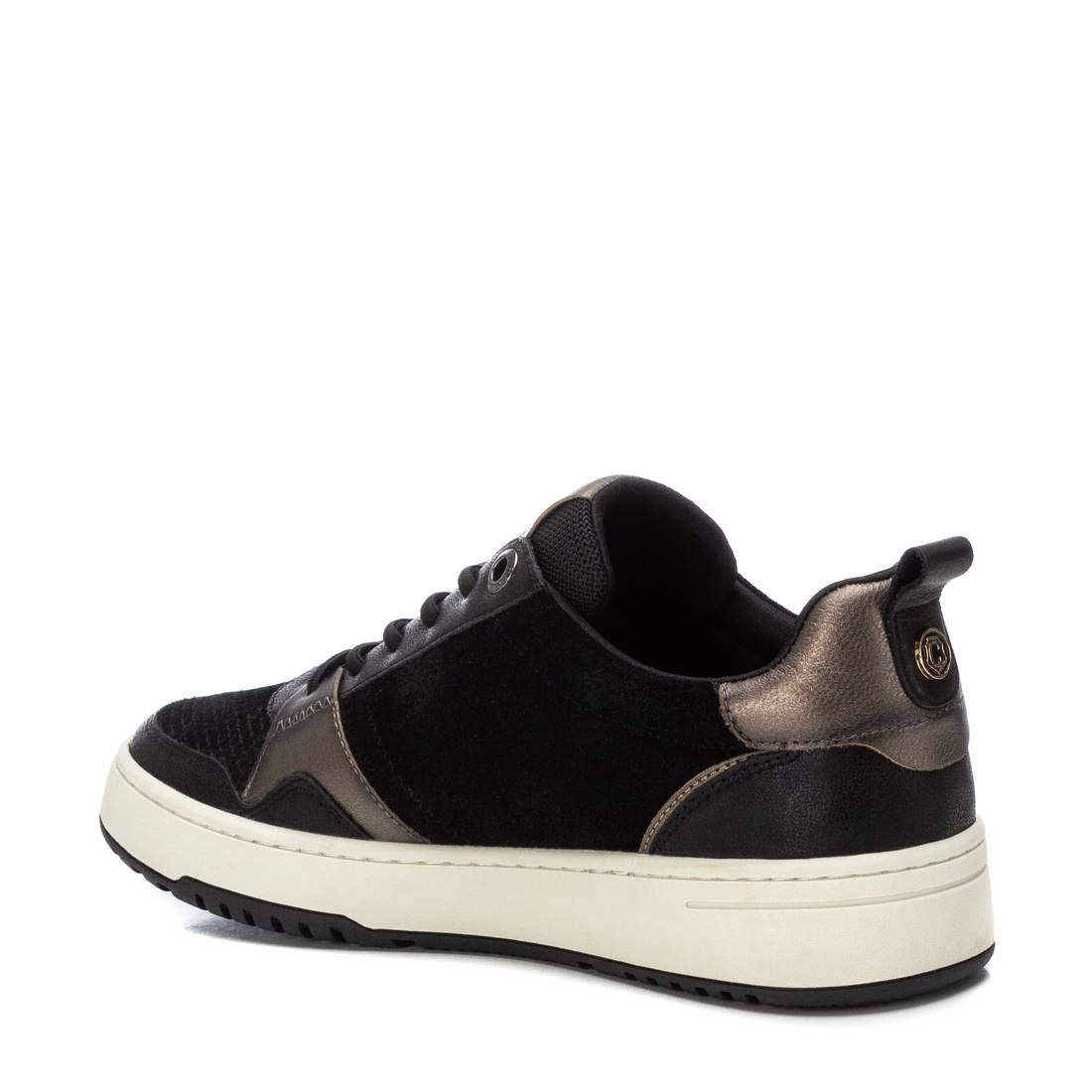Zapatilla de mujer plano Carmela 16180802