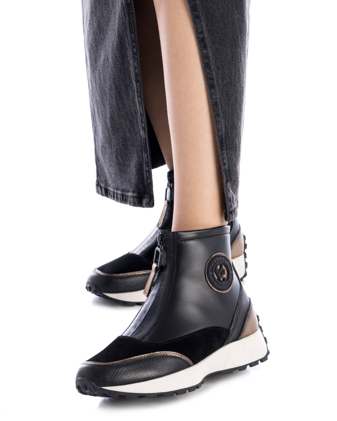 Botines negros deportivos Carmela