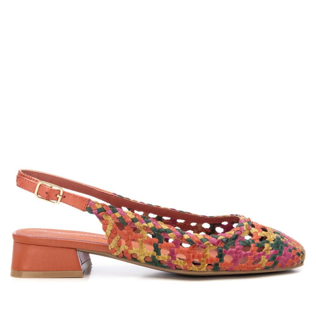 bailarinas ante marron de Carmela en colores rojisos, pensadas para mujeres que priorizan la comodidad.