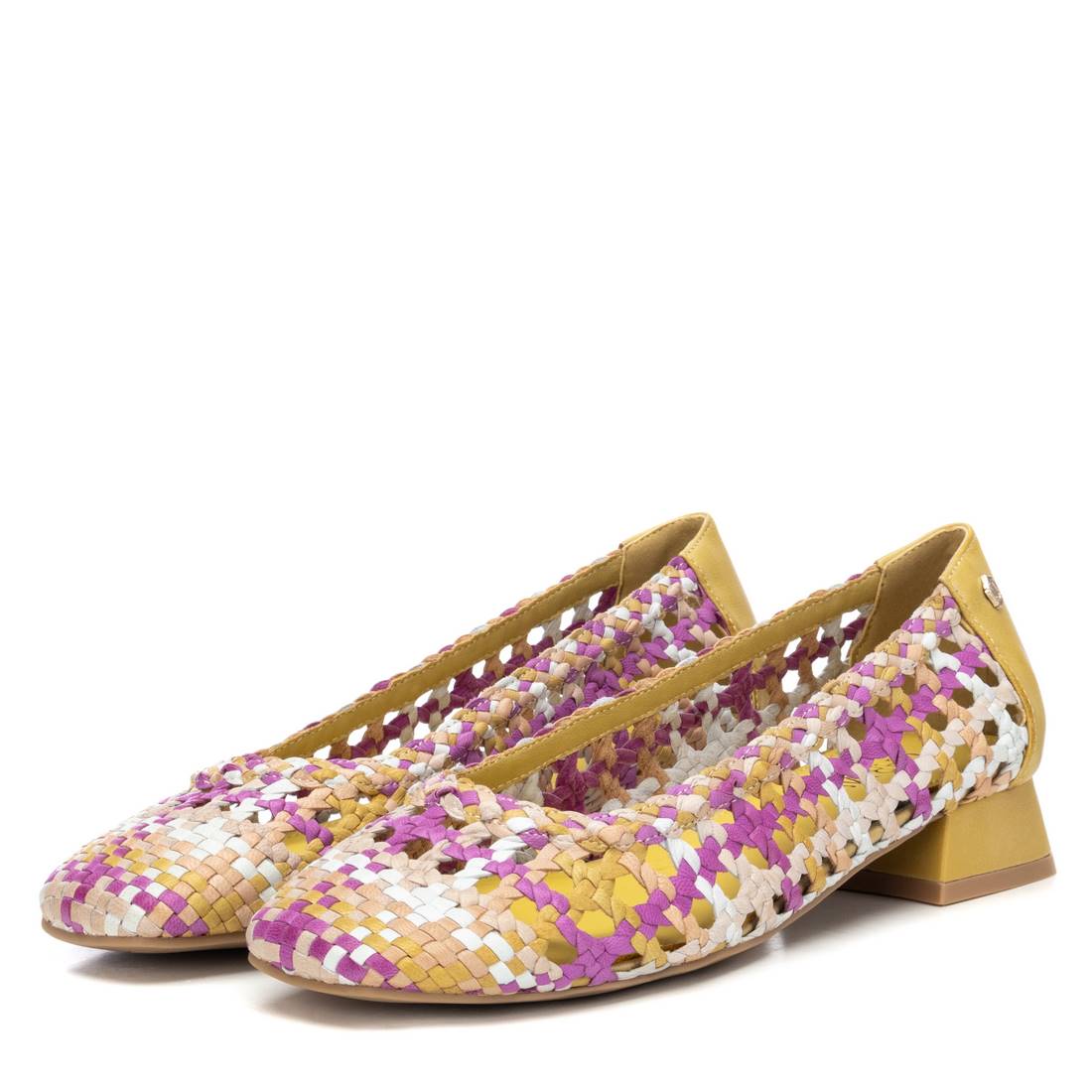SAPATO FEMININO CARMELA 16218604