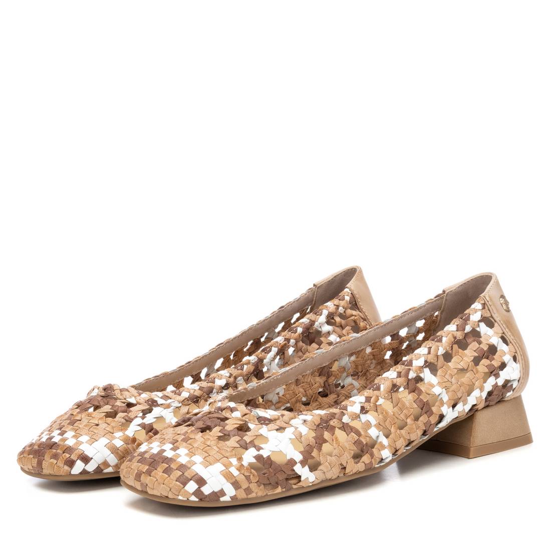 SAPATO FEMININO CARMELA 16218605