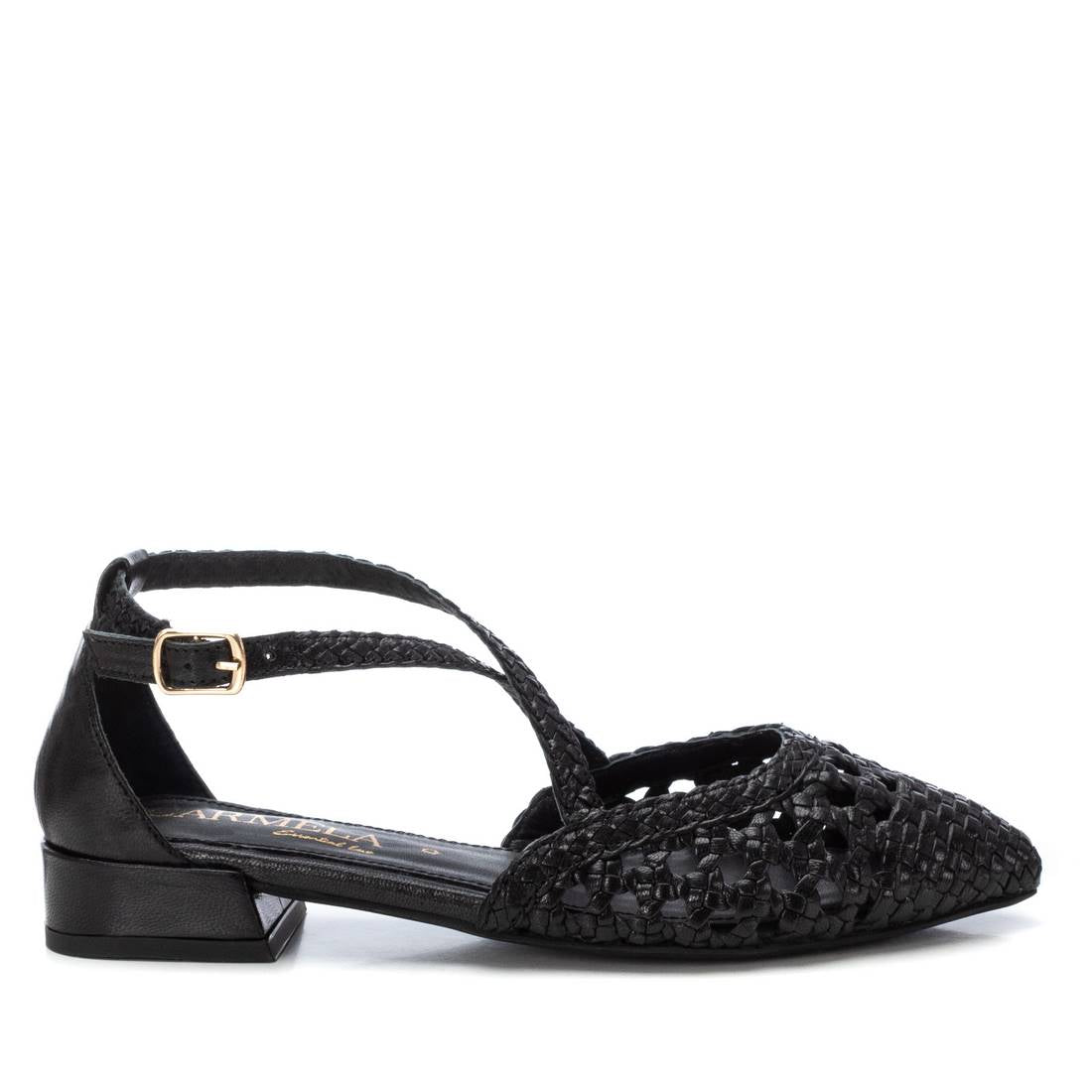 bailarina con hebilla color negro, diseñadas para destacar esta temporada.