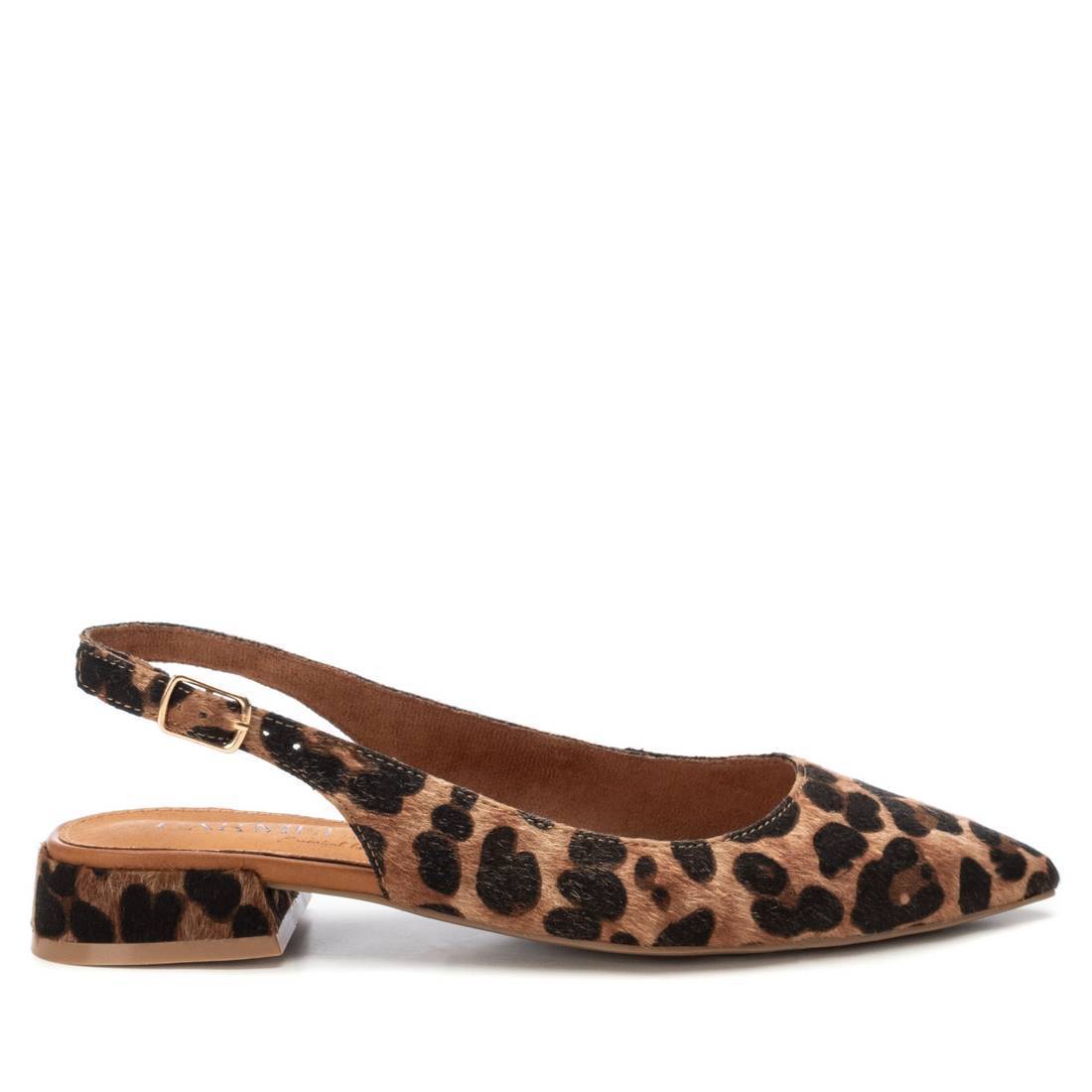 Bailarina plana animal print de punta.