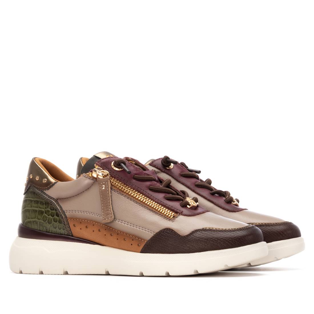 Zapatilla de mujer plano Carmela 16243006