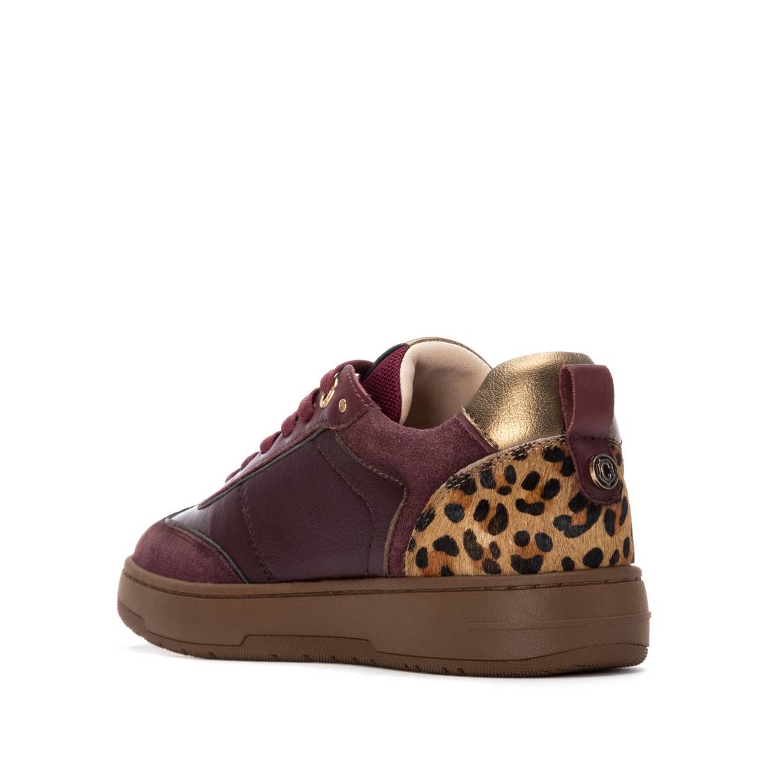 Zapatilla de mujer plano Carmela 16250405