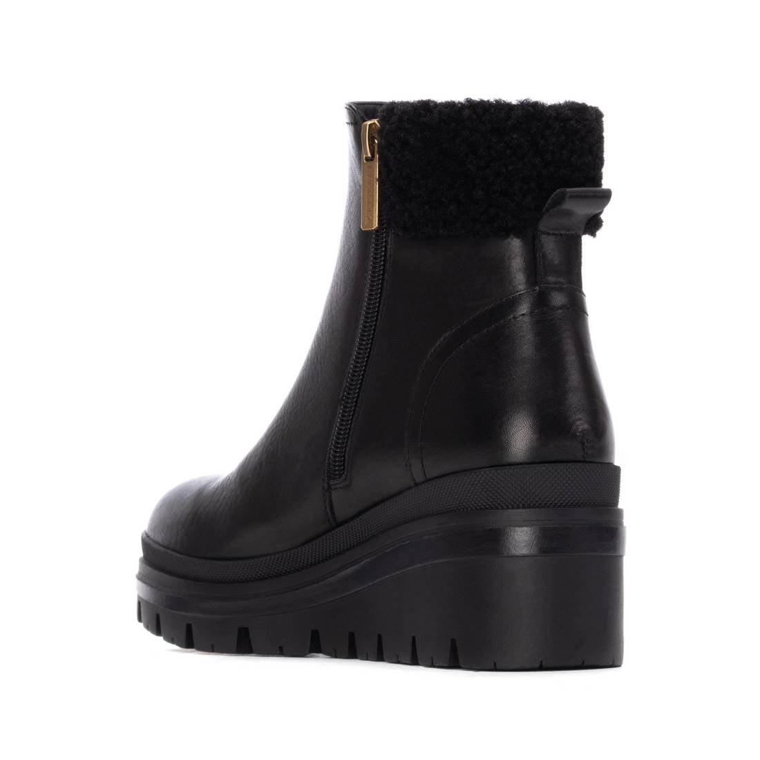 Botin de mujer con cuña Carmela 16271201