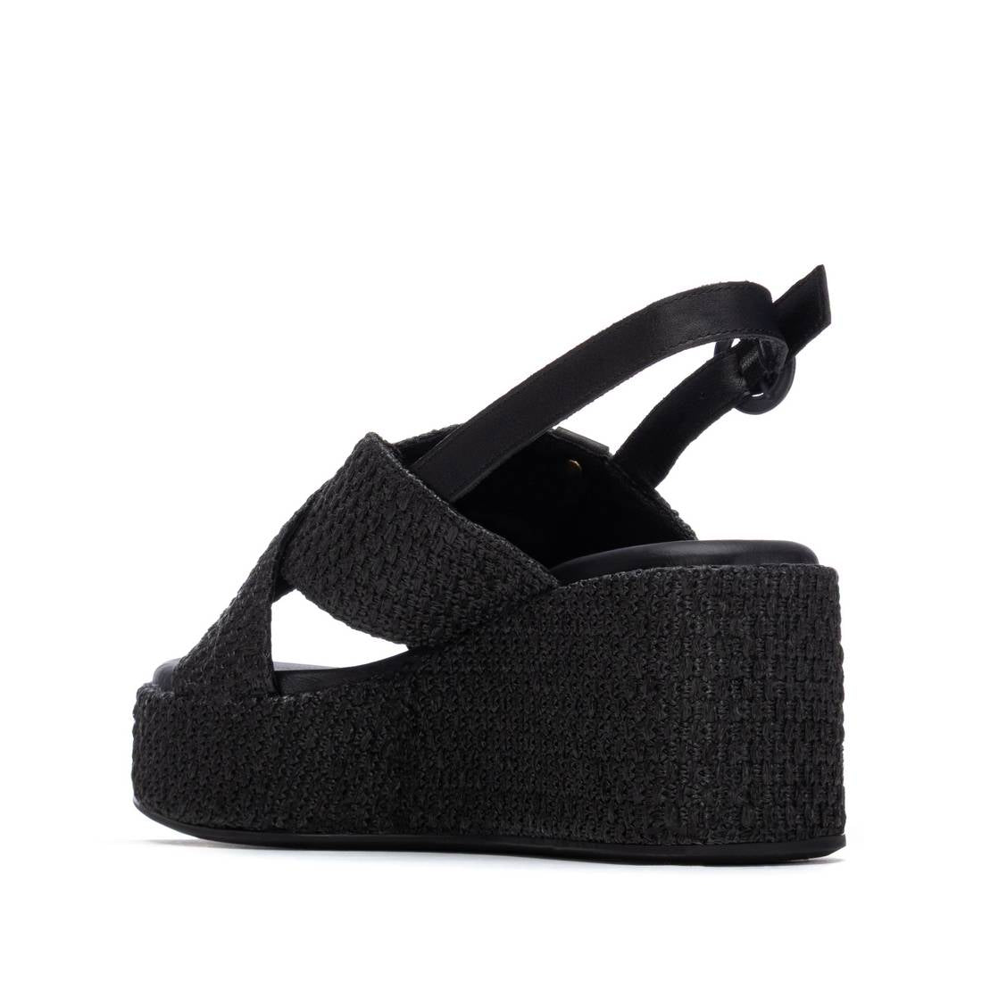 Sandalia de mujer con cuña Carmela 16323403