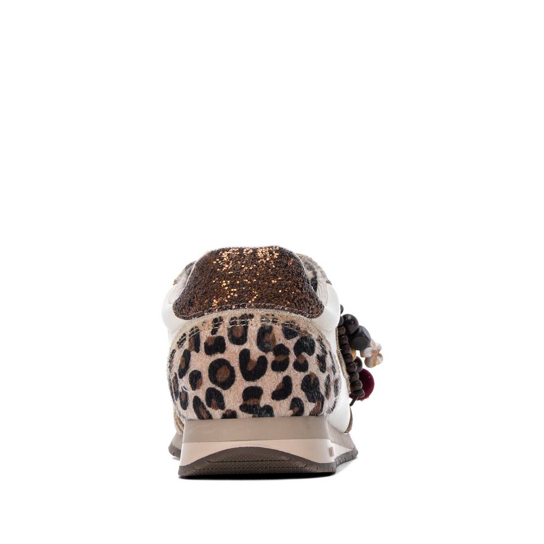 Zapatilla de mujer plano Carmela 16423402