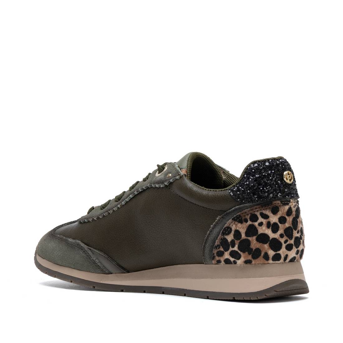 Zapatilla de mujer plano Carmela 16423405