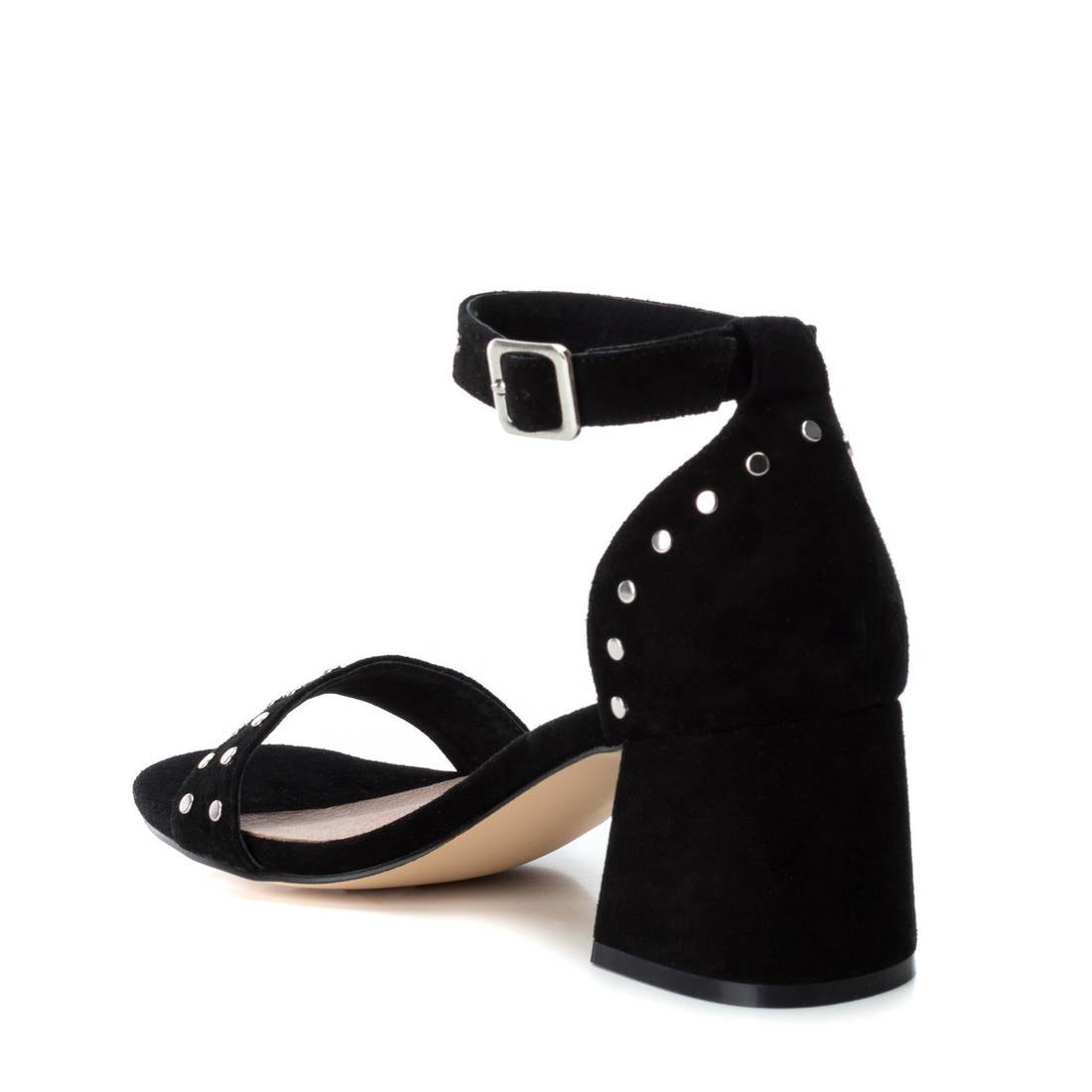 SAPATO DE MULHER CARMELA 06662905