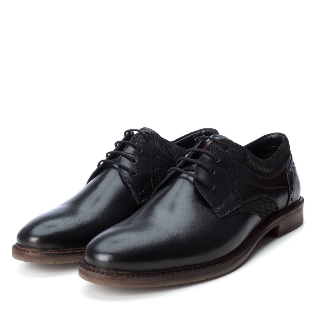 ZAPATO DE HOMBRE CARMELA 06707003