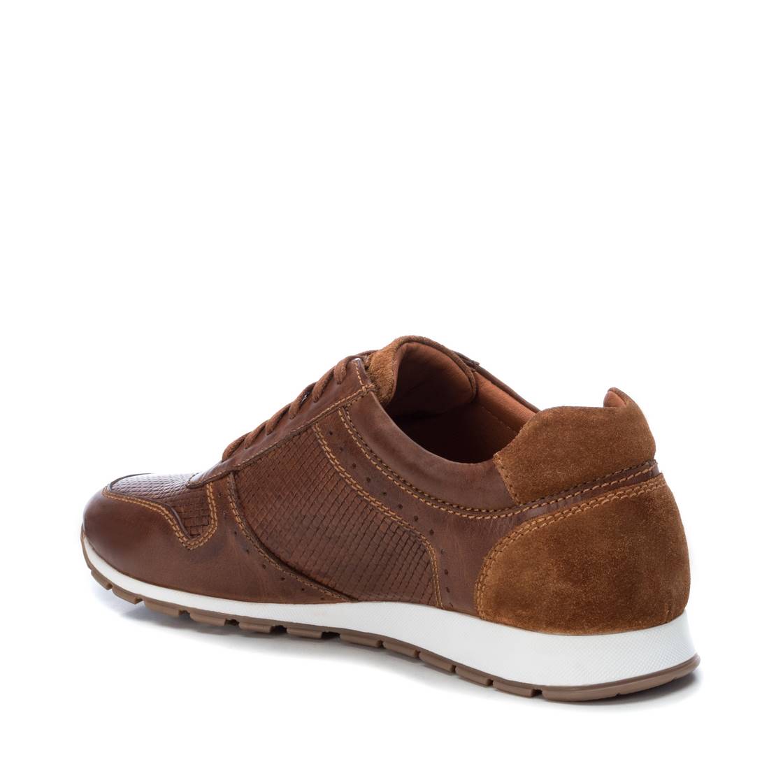 ZAPATILLA DE HOMBRE CARMELA 06720001