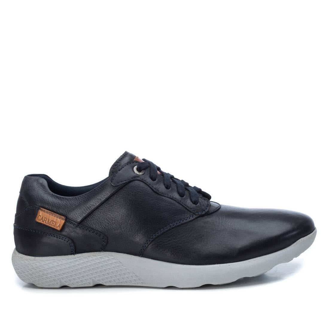 ZAPATILLA DE HOMBRE CARMELA 06722101