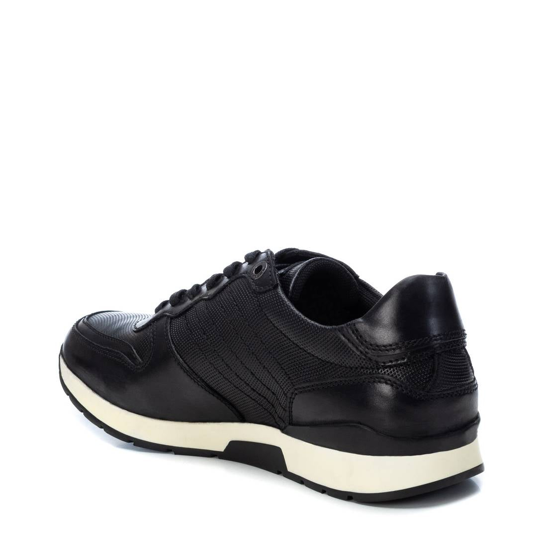 ZAPATILLA DE HOMBRE CARMELA 06750801