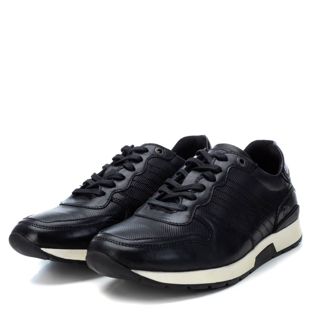 ZAPATILLA DE HOMBRE CARMELA 06750801