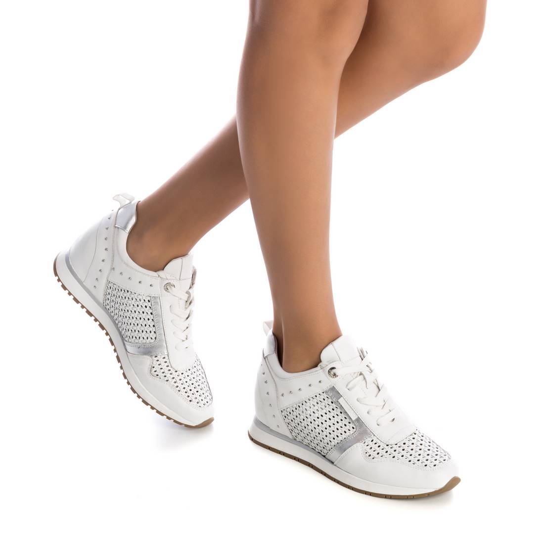 ZAPATILLA DE MUJER CARMELA 06774001