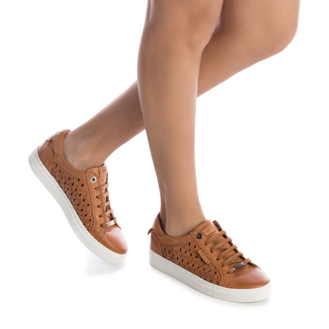 TÊNIS FEMININO CARMELA 06782604
