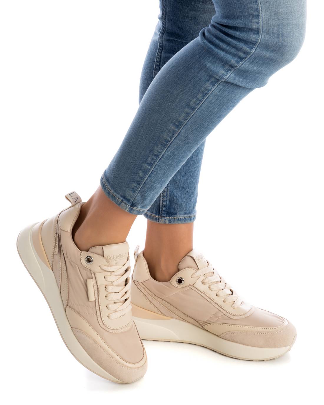 TÊNIS FEMININO CARMELA 06825402