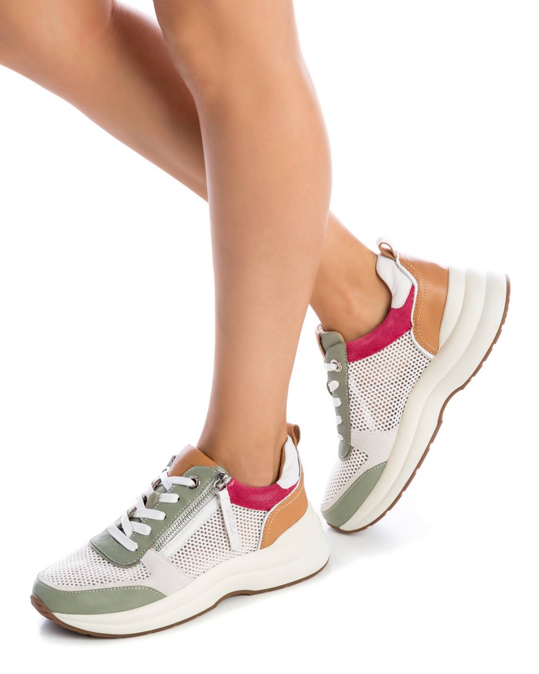 TÊNIS FEMININO CARMELA 06860303