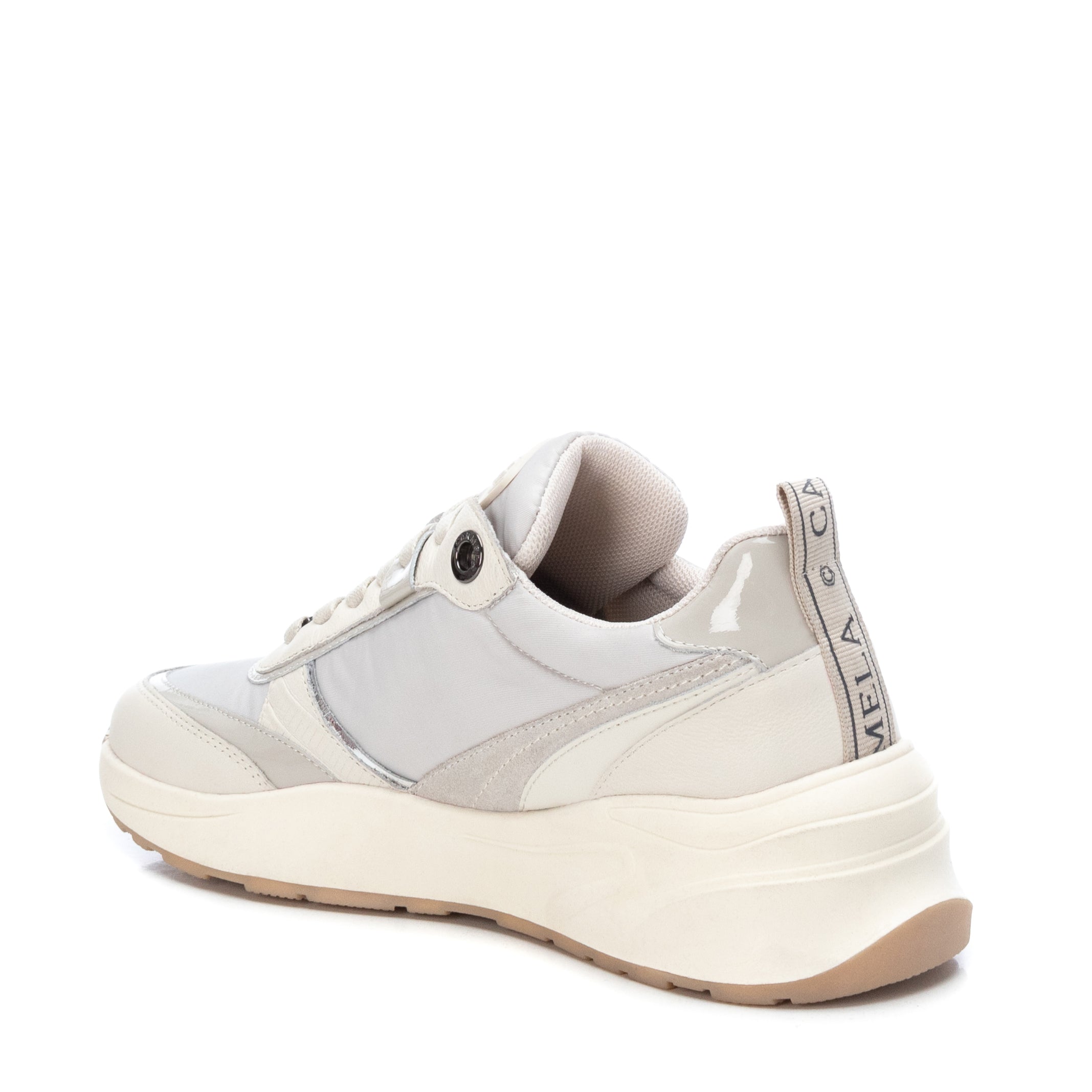 TÊNIS FEMININO CARMELA 16000401