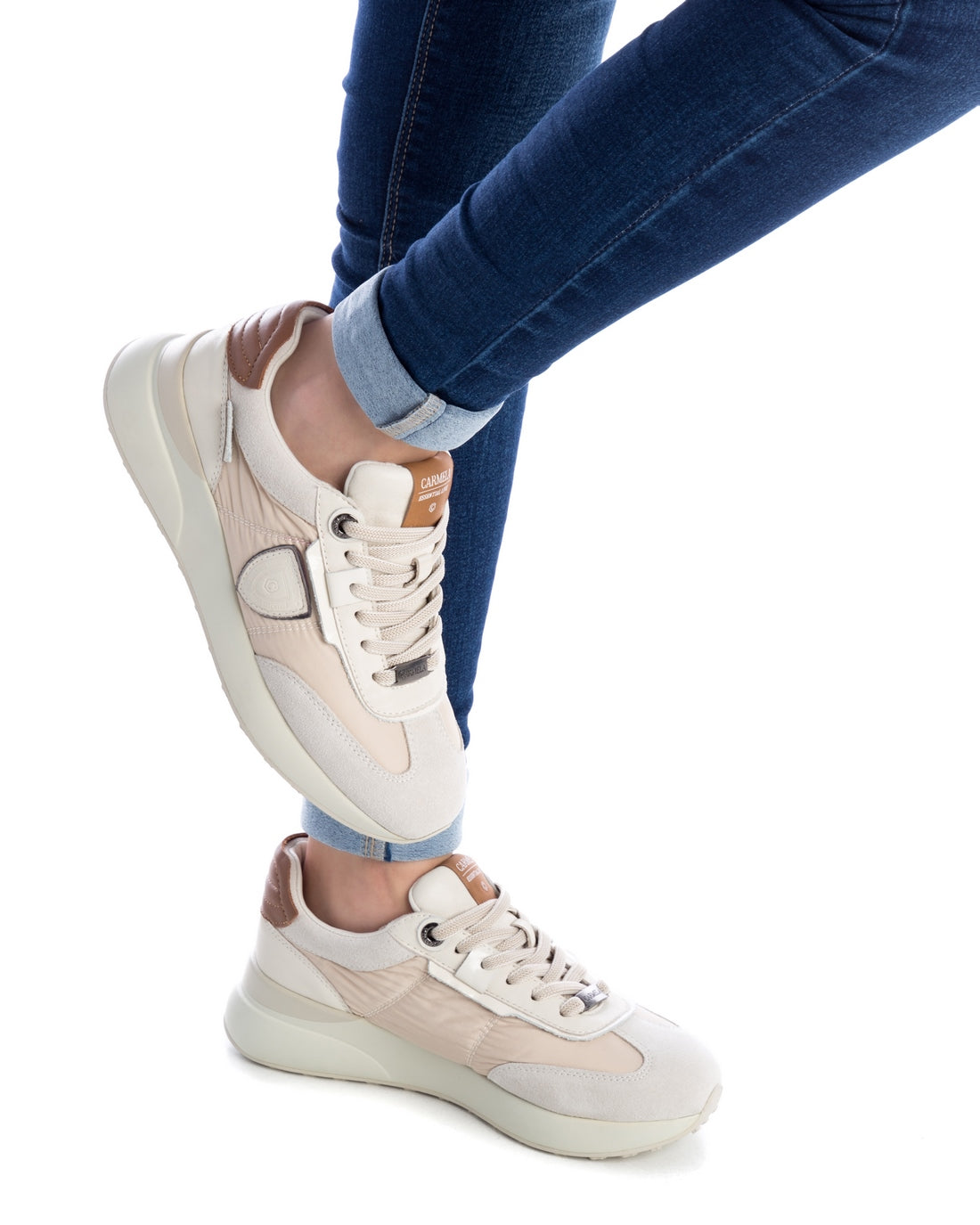 ZAPATILLA DE MUJER CARMELA 16000502