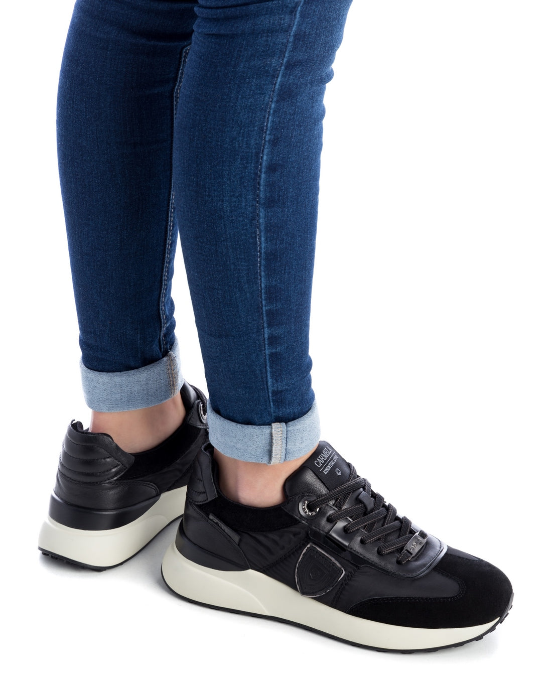TÊNIS FEMININO CARMELA 16000503
