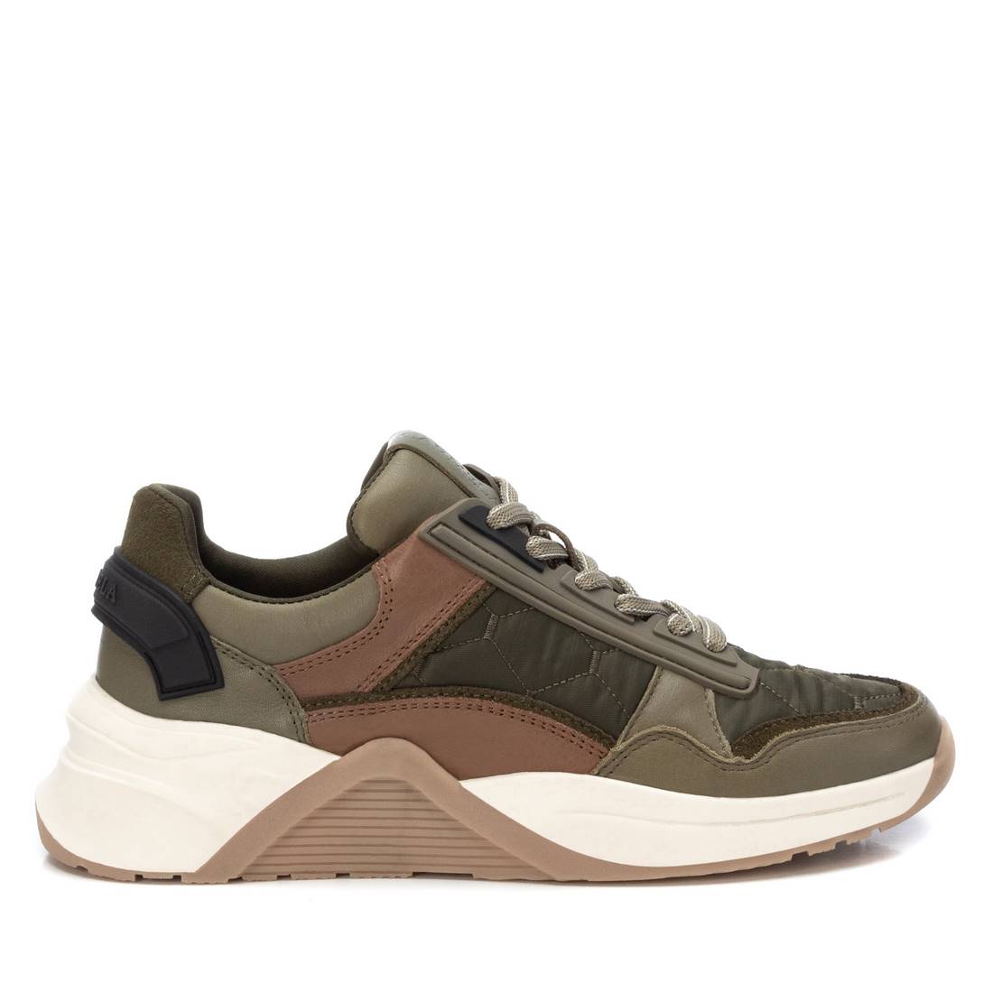 ZAPATILLA DE MUJER CARMELA 16011501