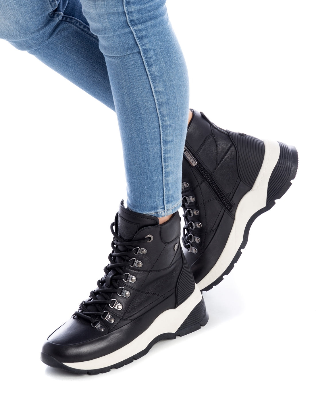 TÊNIS FEMININO CARMELA 16013602