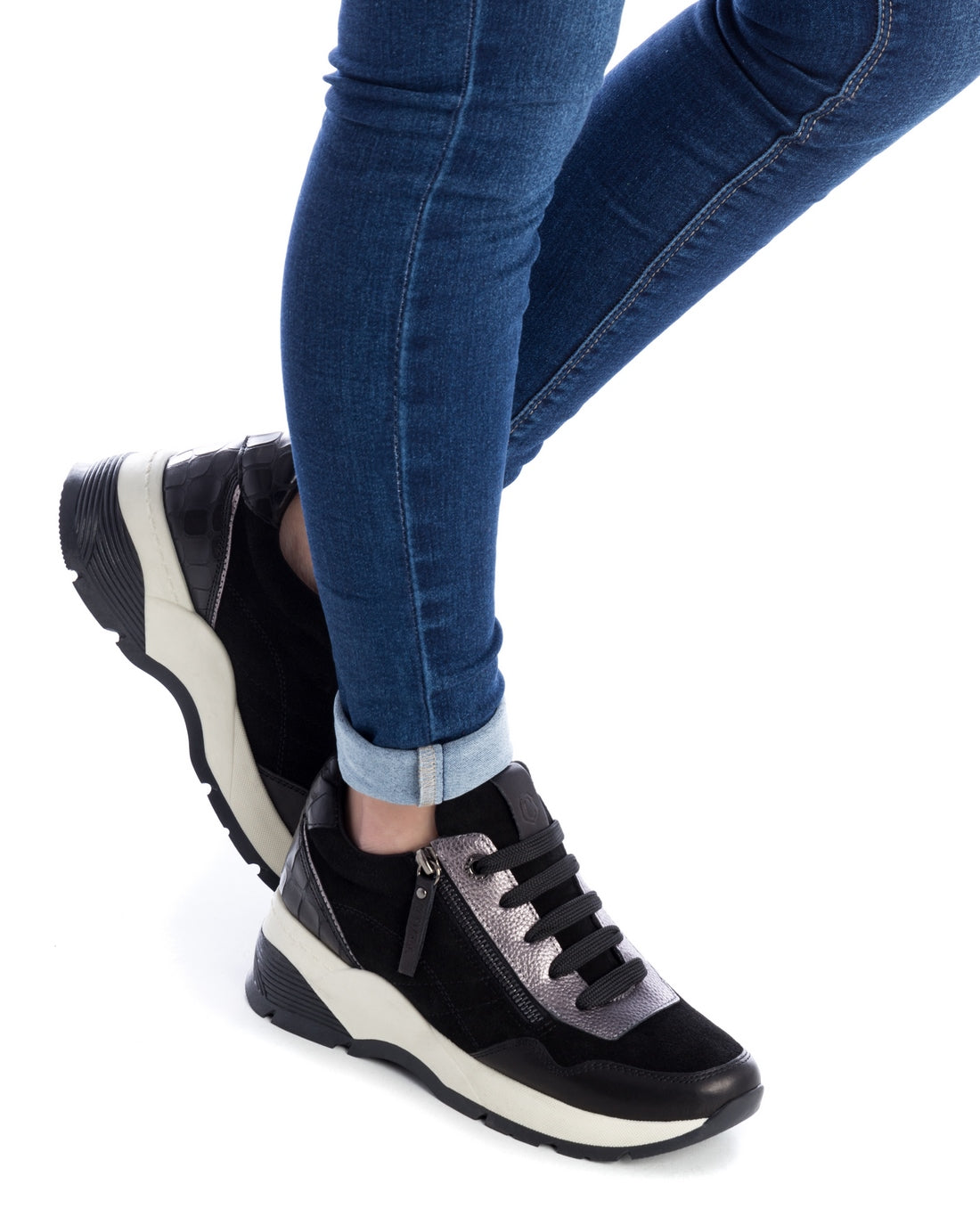 zapatillas con plantilla extraible negras