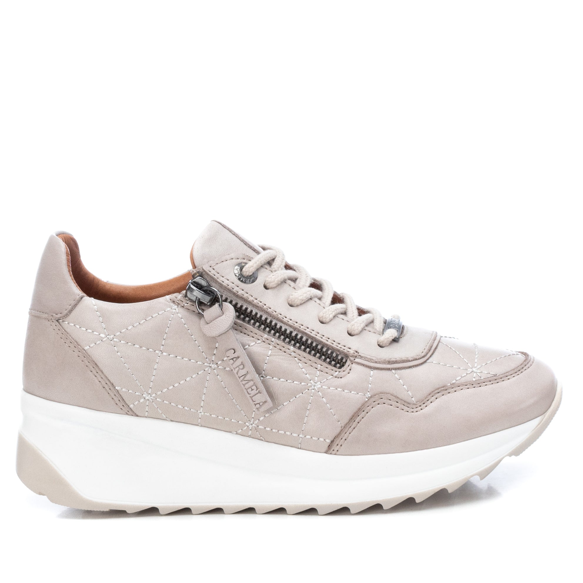 Zapatilla de mujer con cuña interior Carmela