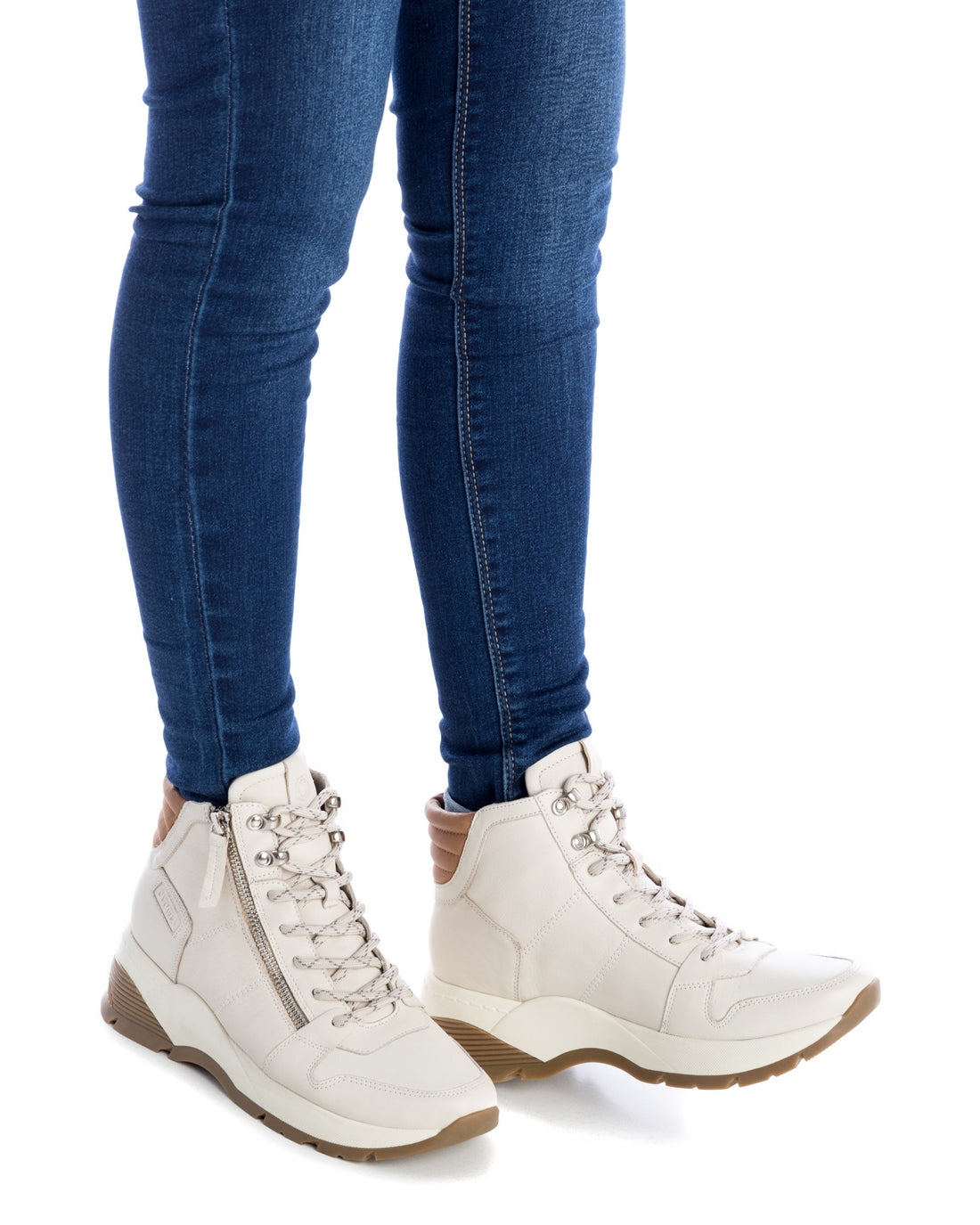 ZAPATILLA DE MUJER CARMELA 16022102