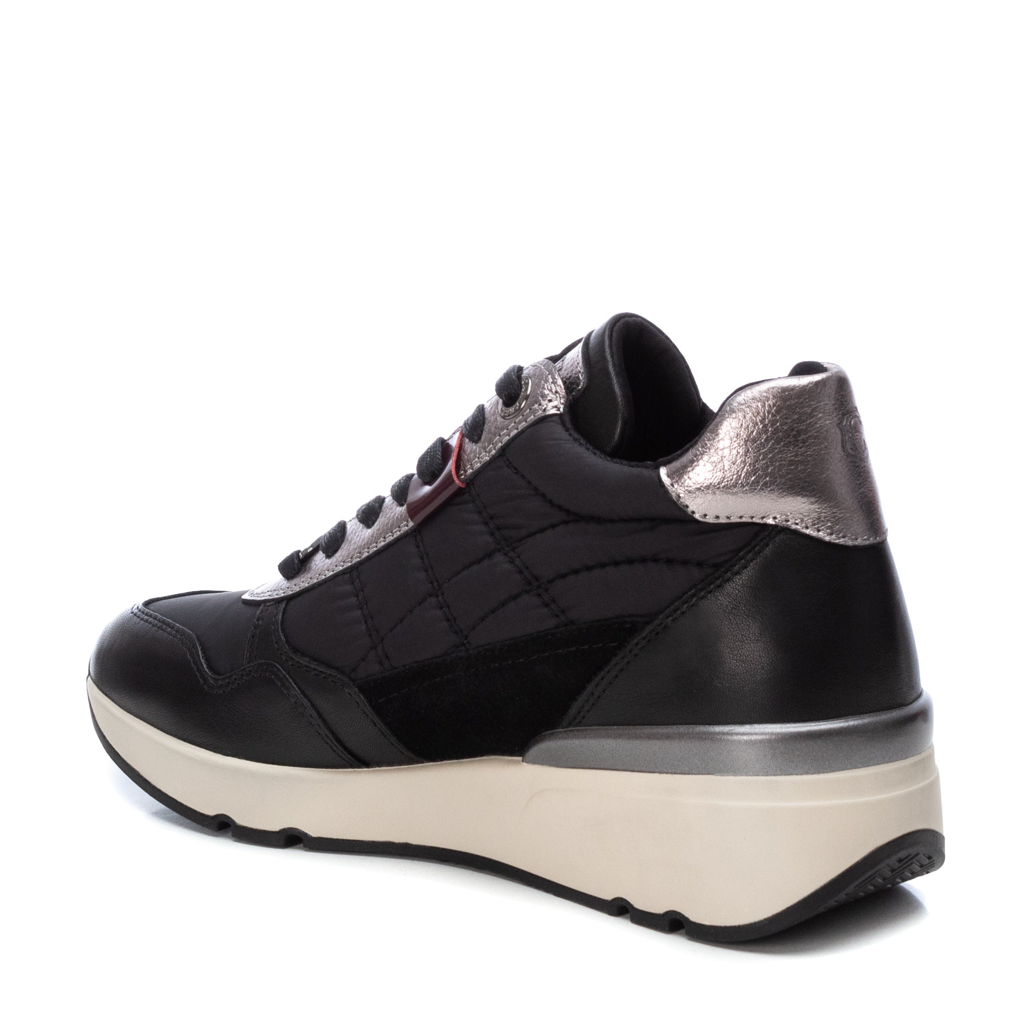 ZAPATILLA DE MUJER CARMELA 16036401