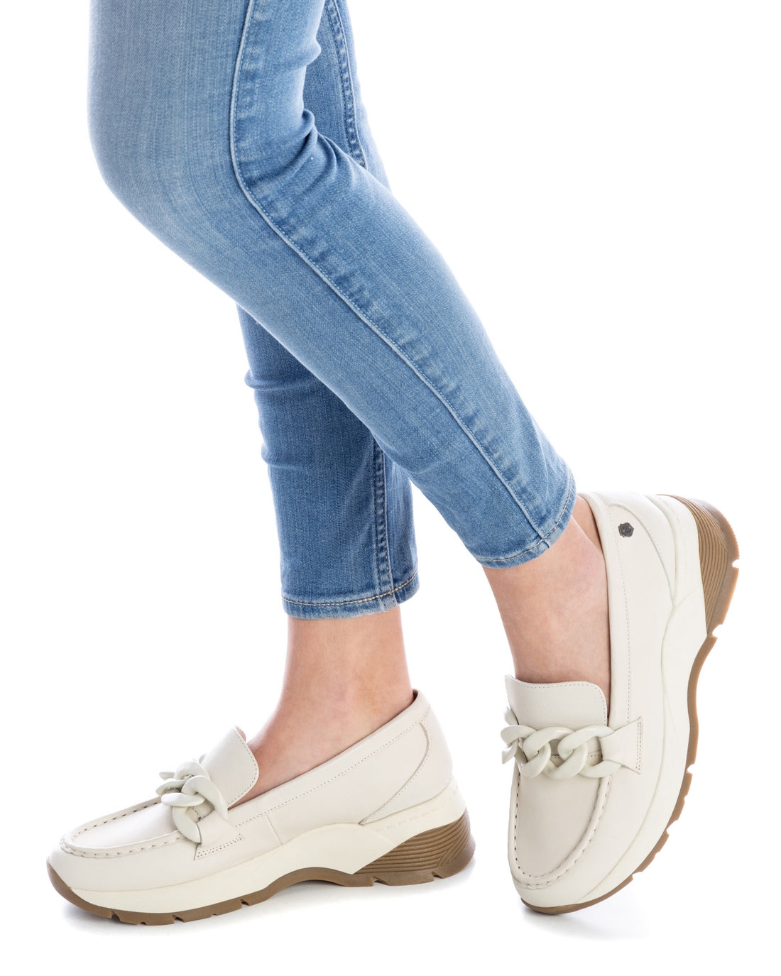 TÊNIS FEMININO CARMELA 16037001