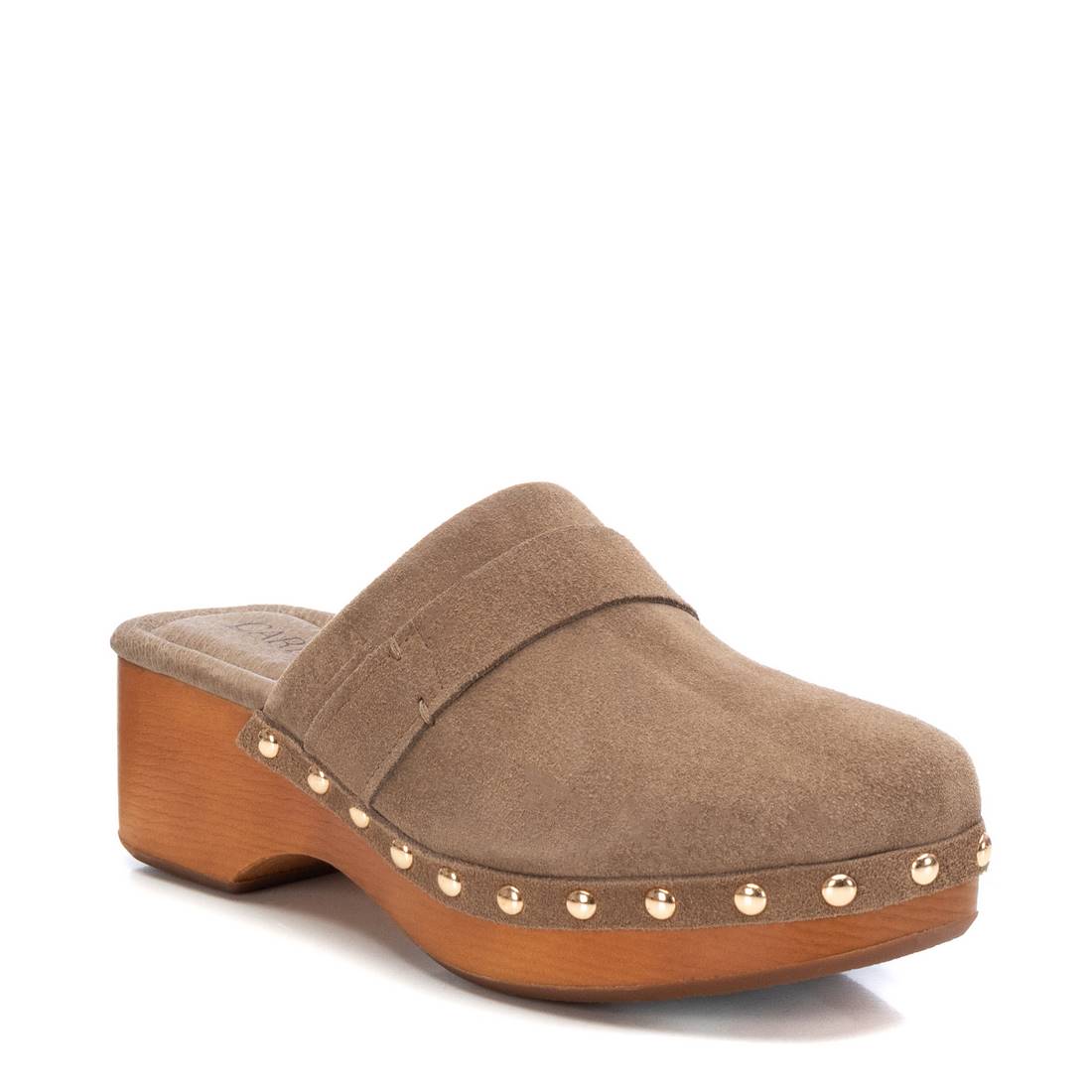 zuecos de piel beige