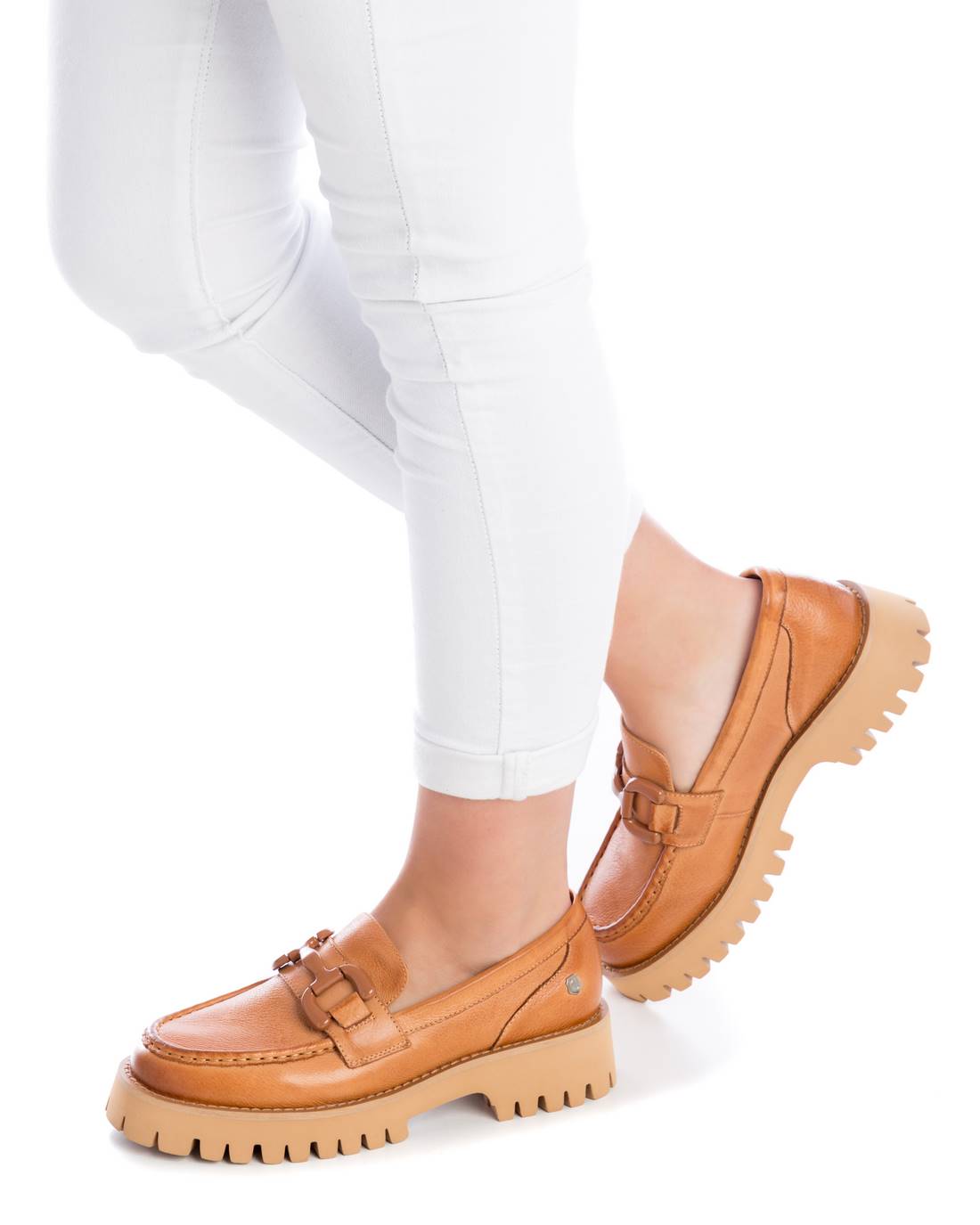 SAPATO DE MULHER CARMELA 16068906