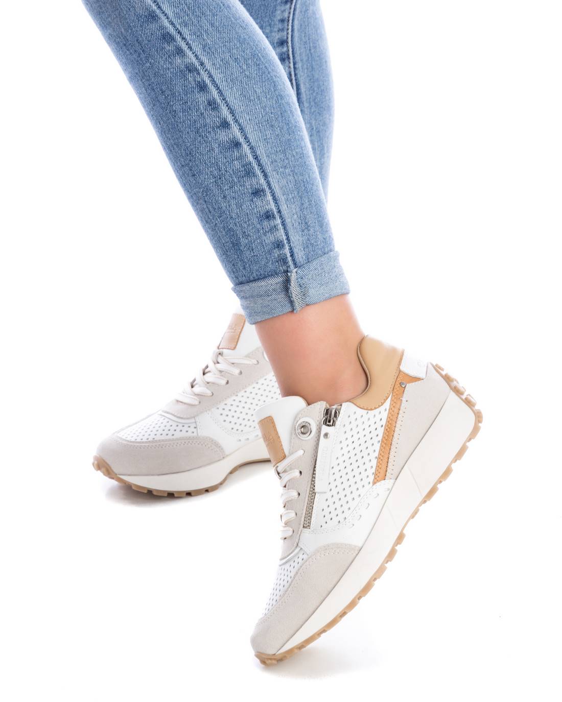 ZAPATILLA DE MUJER CARMELA 16069801