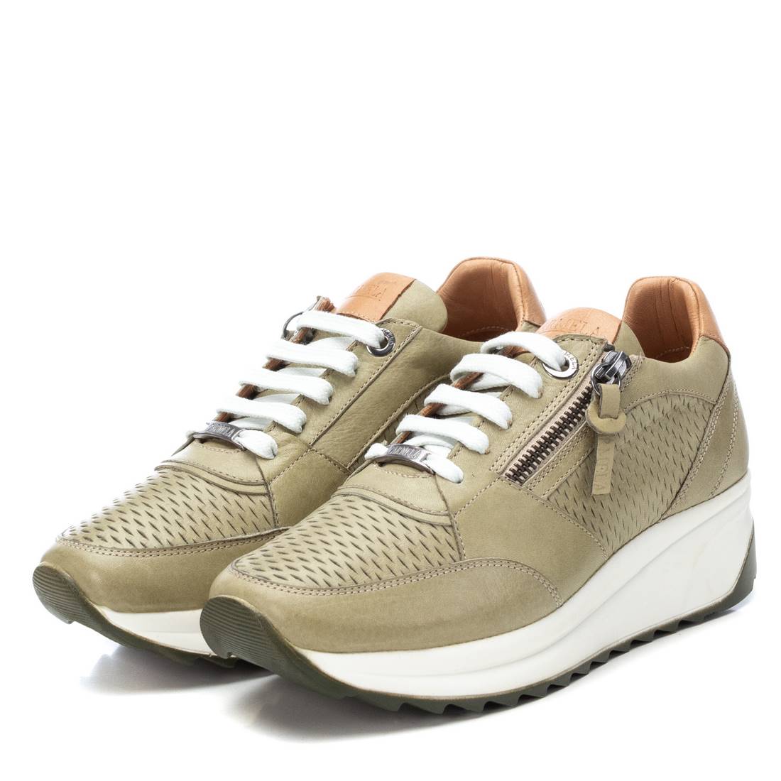 ZAPATILLA DE MUJER CARMELA 16070904
