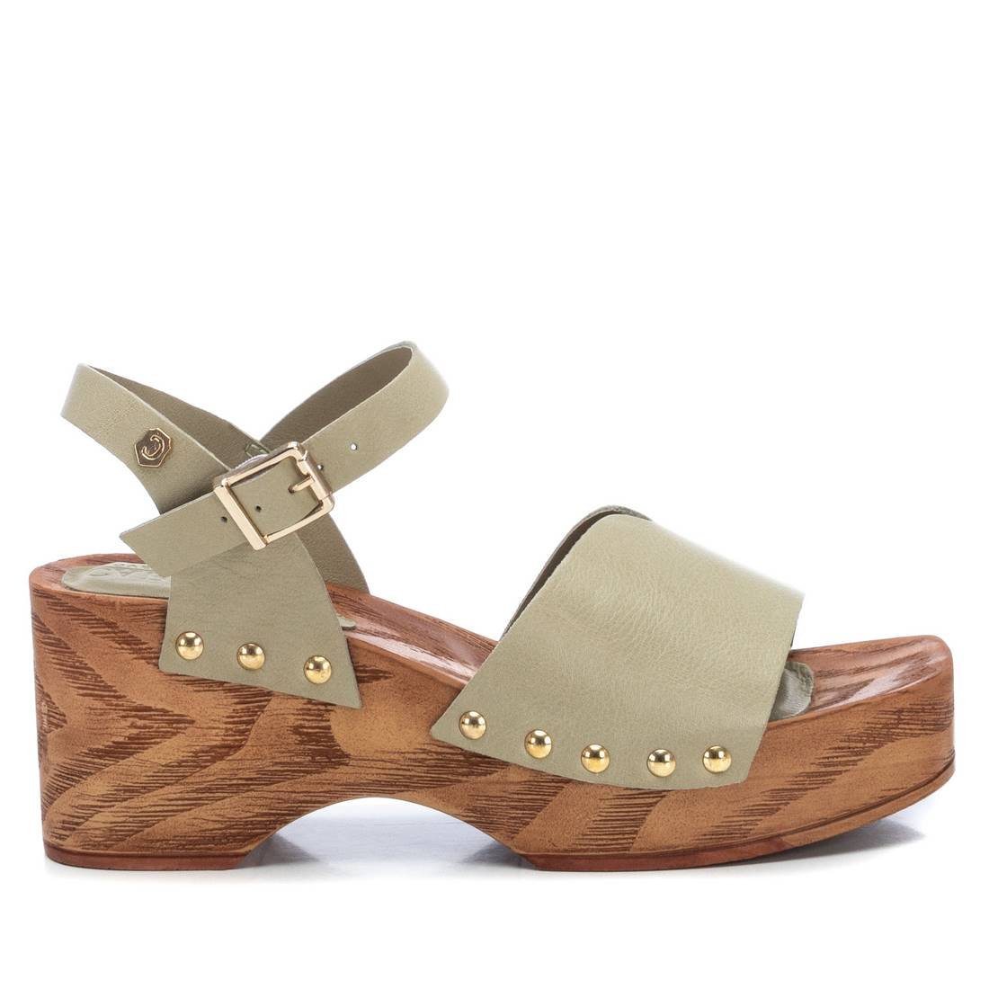 Sandalias con tacón medio, ancho de 10 cm y fabricadas en piel con suela antideslizante