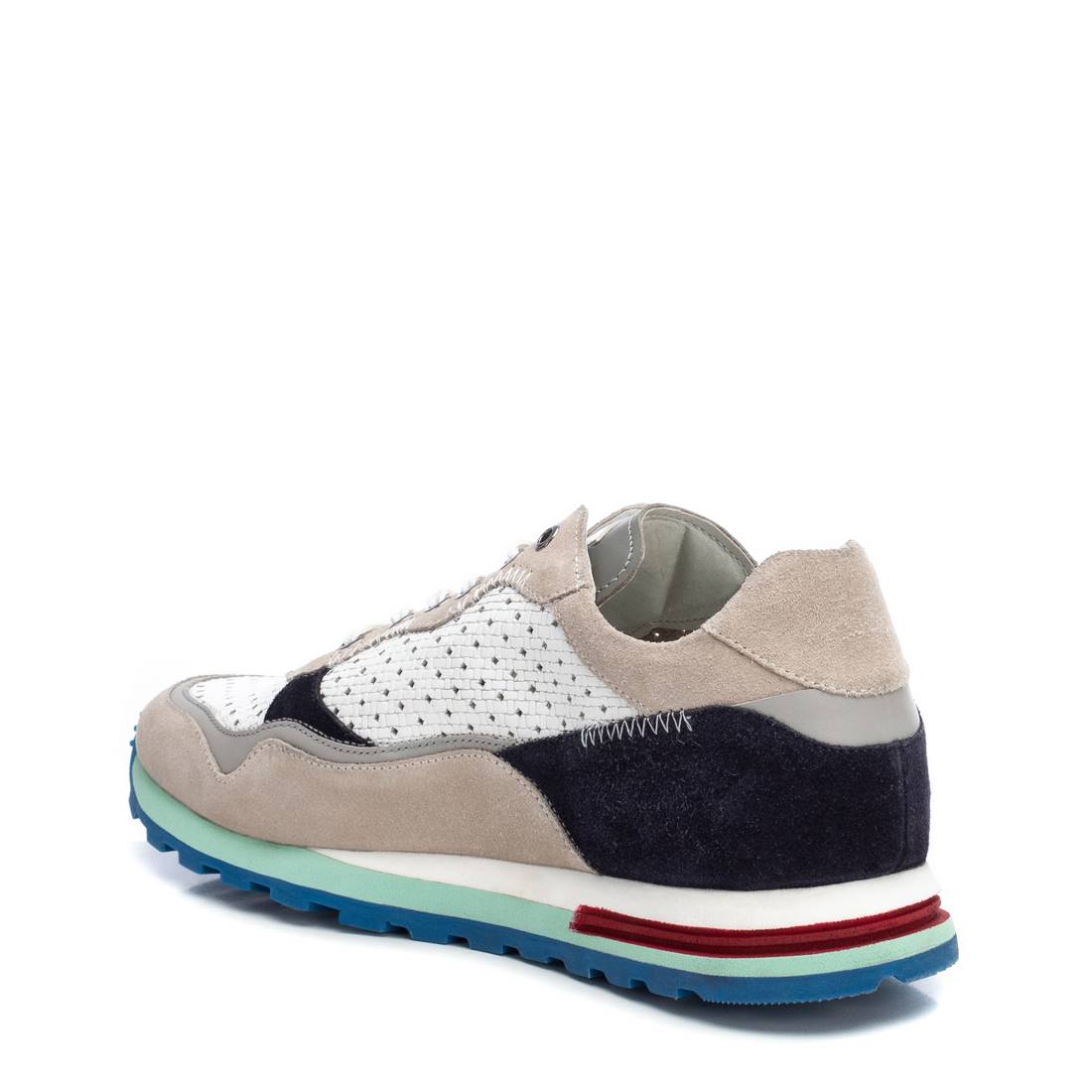 ZAPATILLA DE HOMBRE CARMELA 16081702
