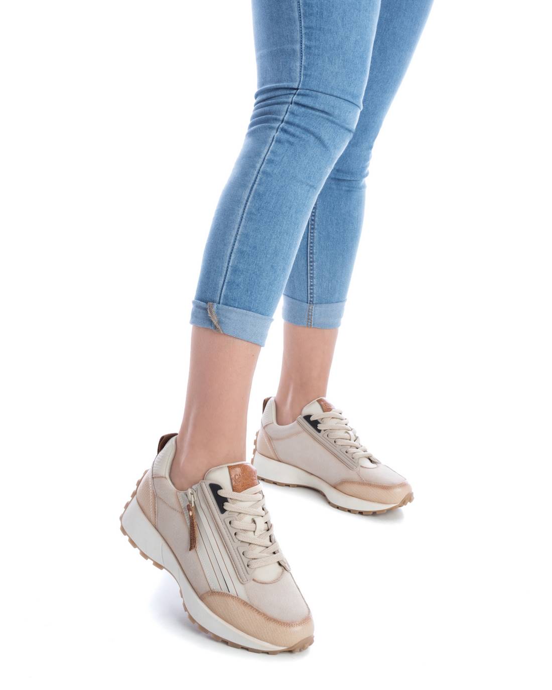 TÊNIS FEMININO CARMELA 16086303
