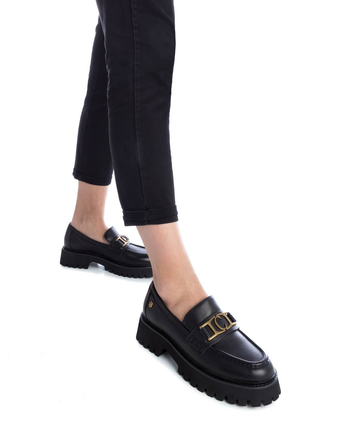 SAPATO FEMININO CARMELA 16087901