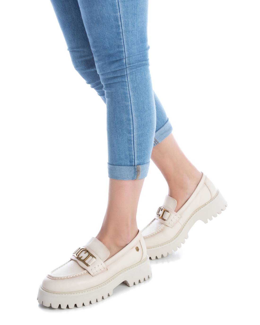 SAPATO DE MULHER CARMELA 16087902