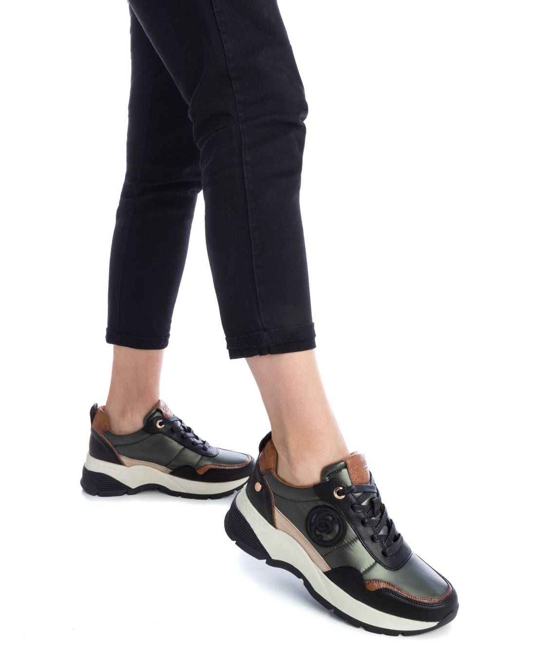 TÊNIS FEMININO CARMELA 16092805