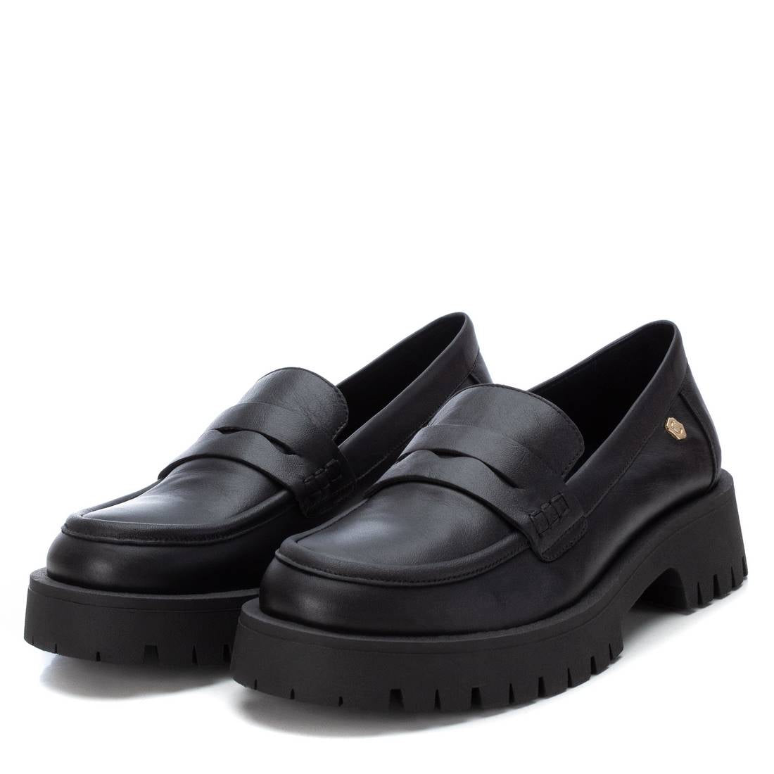 SAPATO DE MULHER CARMELA 16099101
