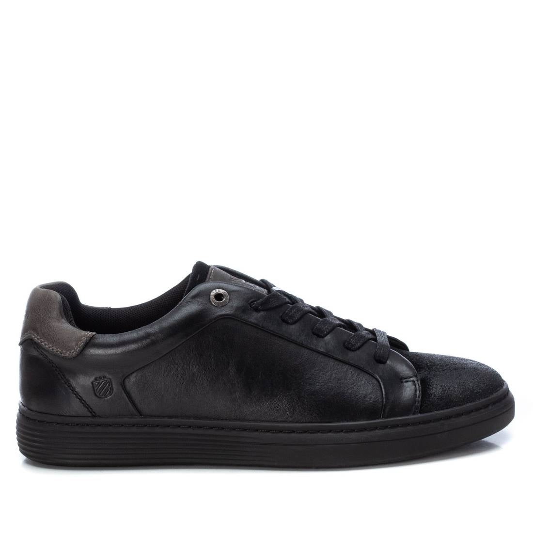 ZAPATILLA DE HOMBRE CARMELA 16099403