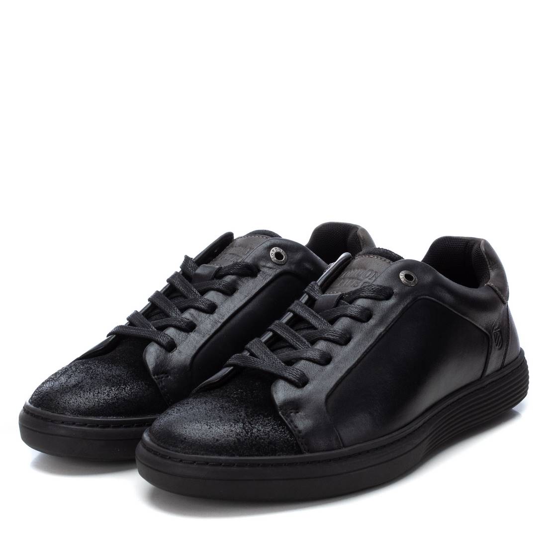 ZAPATILLA DE HOMBRE CARMELA 16099403