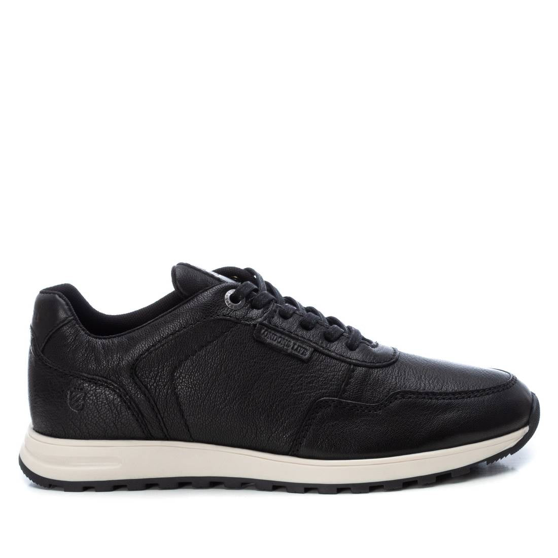 ZAPATILLA DE HOMBRE CARMELA 16111401